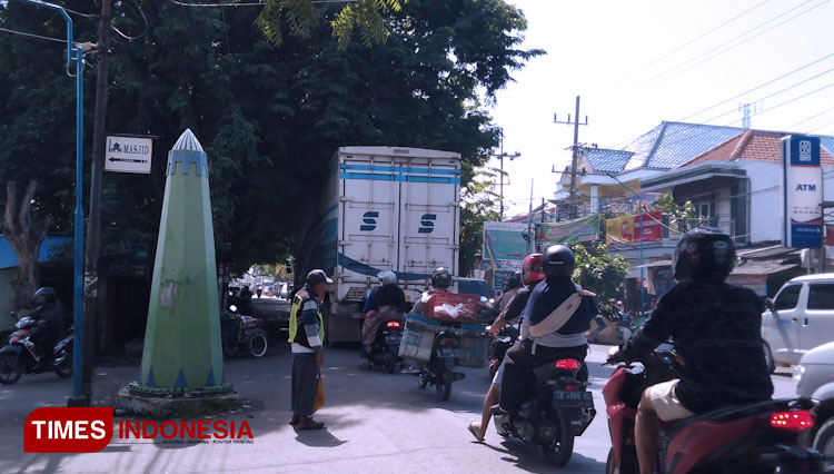 Tugu Kecamatan Manyar Kabupaten Gresik (Foto: Akmal/TIMES Indonesia)