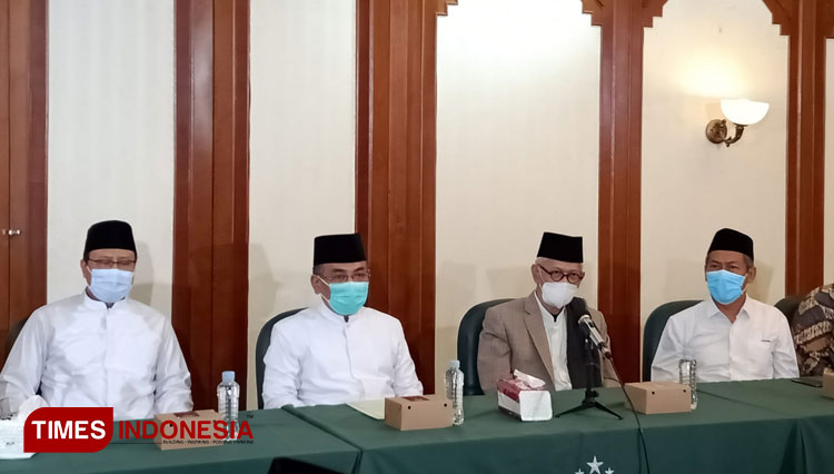 Para pengurus PBNU melakukan pertemuan di Aula Lantai 8 Gedung PBNU, Jalan Keramat Jaya 164  Jakarta Pusat. (FOTO: Moh Ramli TIMES Indonesia)