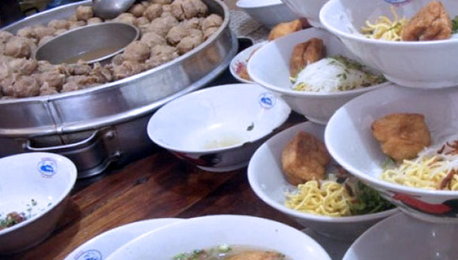 Bakso Rindu Malam or Rindu Malam Meatball Shop of Sidoarjo. (Photo: antaranews)