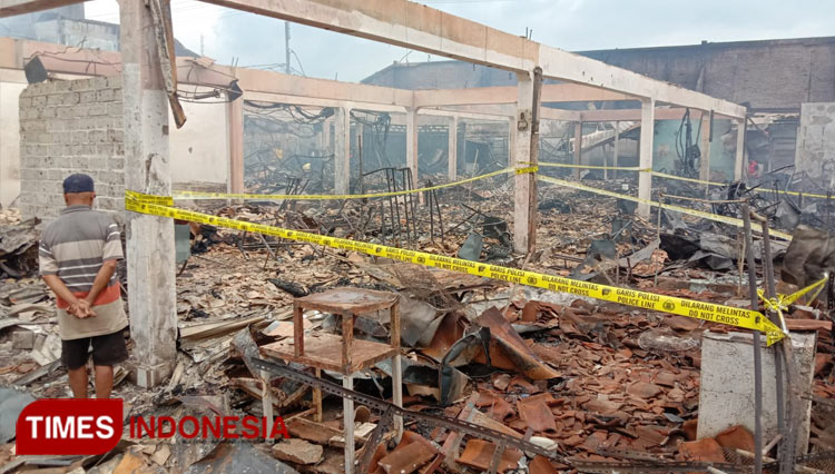 Pasar Galekan Banyuwangi Terbakar, 70 Persen Bangunan Dilalap Api