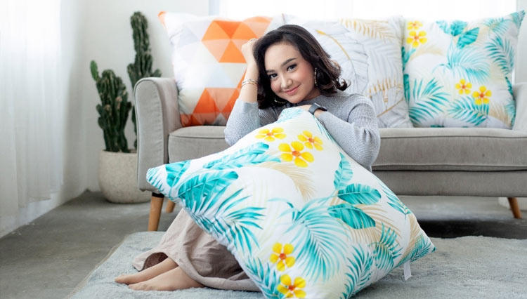 Pillow-2.jpg