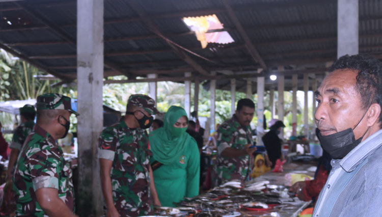 Dorong Ekonomi Warga, Program TNI Belanja di Pasar Tradisional Kembali ...