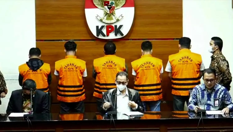 KPK RI saat konferensi pers soal kasus Bupati Langkat Terbit Rencana Peraingin Angin. (FOTO: KPK RI)