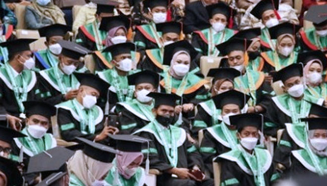 Wisuda VIII Universitas Nahdlatul Ulama Indonesia (Unusia). (Foto: NU Online/Suwitno)