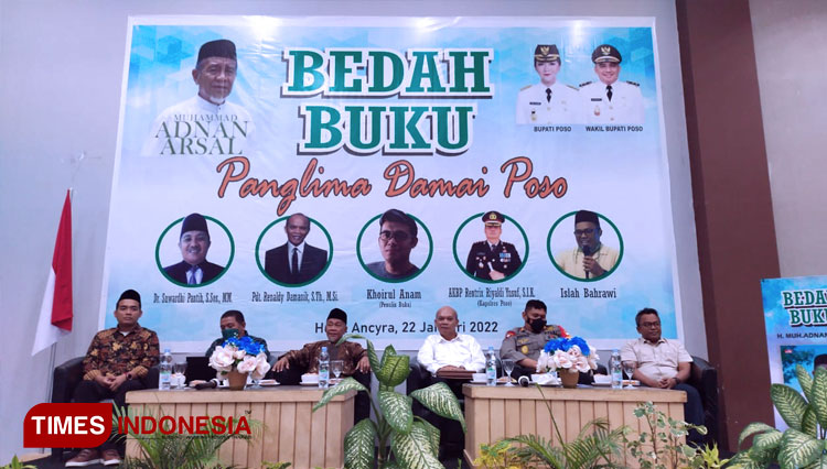 Susana-acara-bedah-buku-di-Ballroom-Hotel-Ancyra.jpg