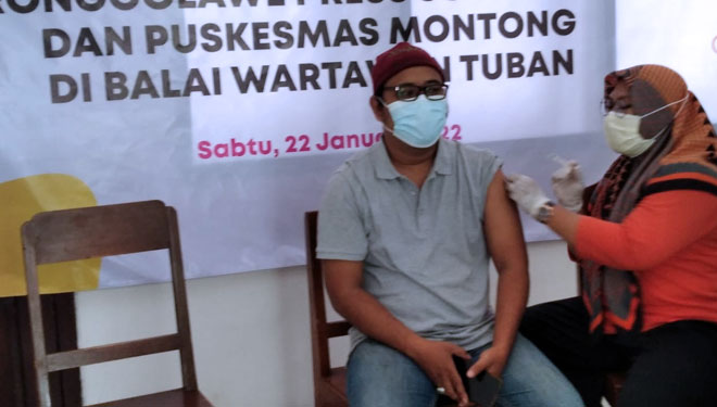Para Jurnalis di Tuban Habiskan 80 Dosis Vaksin Booster