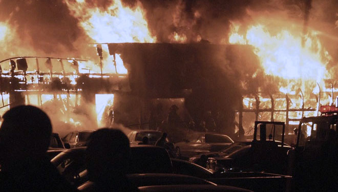 Klub Malam Terbakar, 16 Orang Meninggal Dunia