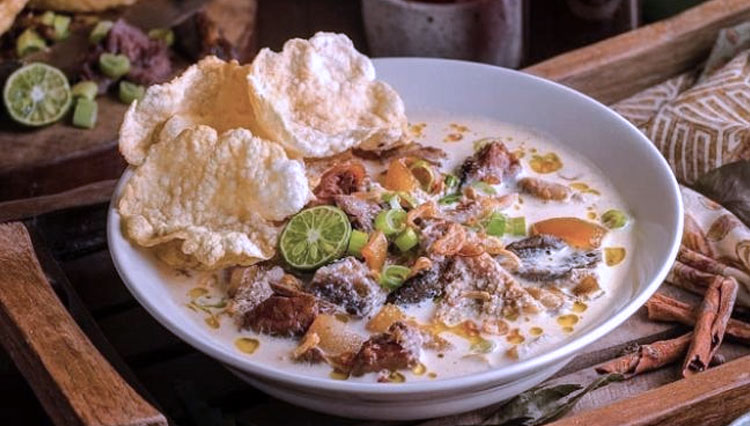 The tempting look of Soto Betawi. (Photo:)