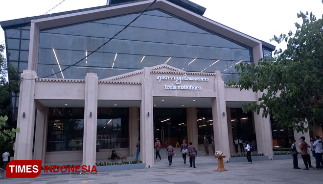 Teras Malioboro b