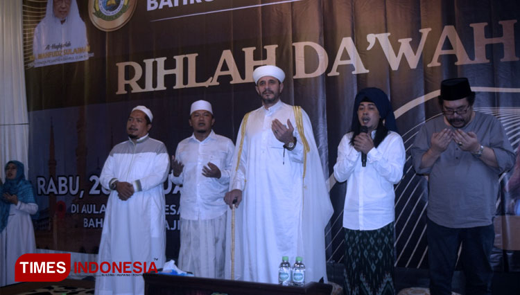 Ajarkan Cinta NU dan Ulama, YPP Bahrul Ulum Tajinan Hadirkan Cicit Syekh Abdul Qadir Jailani