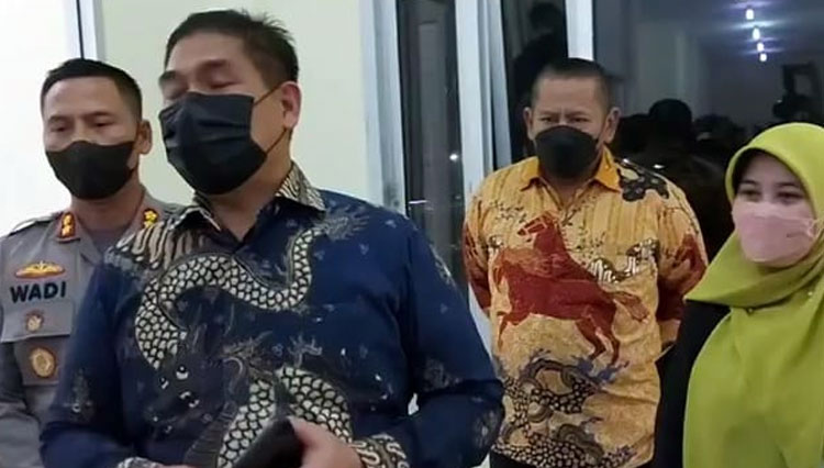 Waka Polda Jatim Brigjen Slamet Hadi Supraptoyo meninjau bangunan Polsubsektor Kanigaran. (FOTO: Rapel/TIMES Indonesia)