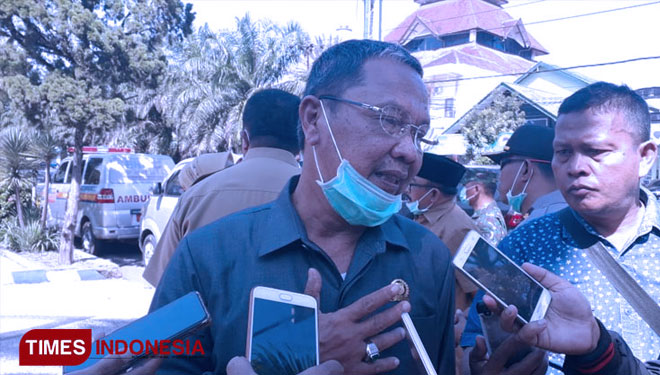 Ketua DPRD Kabupaten Bondowoso H Ahmad Dhafir saat dikonfirmasi (FOTO: Dokumen TIMES Indonesia)