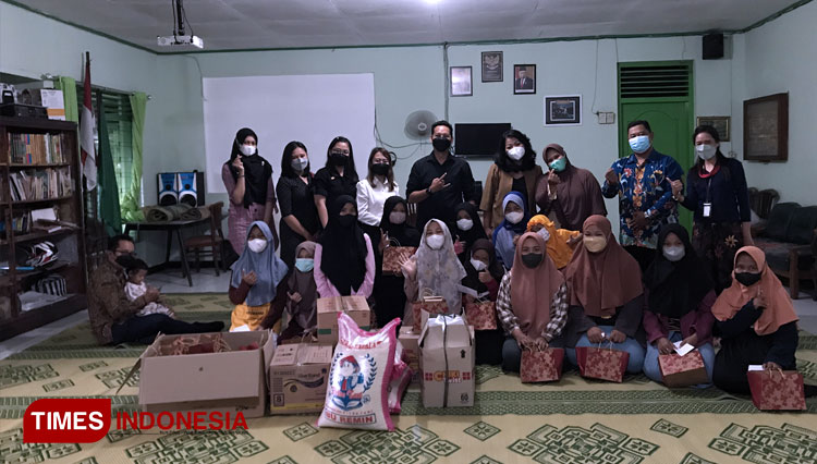 Rayakan Ulang Tahun Ke-3, Ayom Java Village Berbagi Kasih ke Panti Asuhan