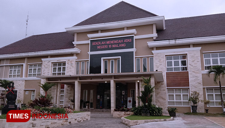 SMAN 10 Malang di Jalan Danau Grati, No 1, Sawojajar, Kedungkandang, Kota Malang. (Foto: Mohammad Naufal Ardiansyah/TIMES Indonesia)