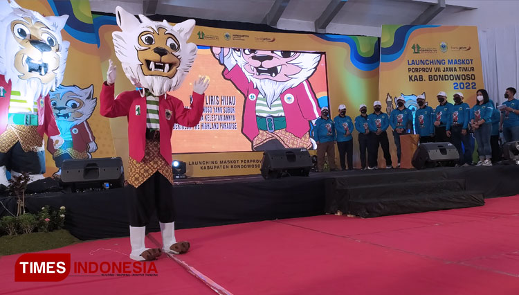 Suasana peresmian Si Ulung, Maskot Pemkab Bondowoso untuk Porprov VII Jatim 2022. Launching dihadiri langsung Forkopimda dan perwakilan tiga kabupaten (FOTO: Moh Bahri/TIMES Indonesia)