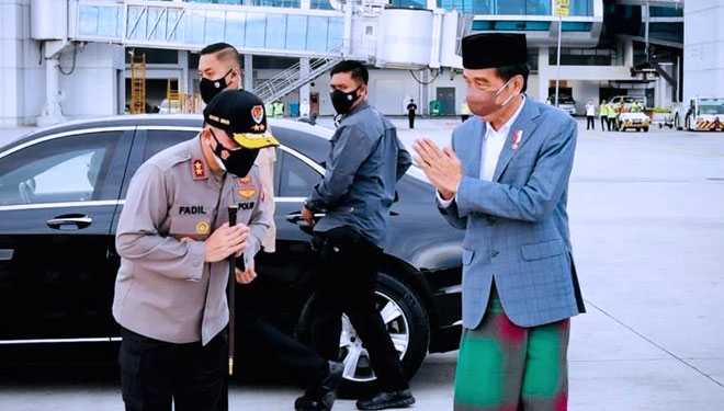 Harlah NU ke-96, Presiden RI Jokowi Pilih Jas dan Sarung Seperti Syuriah