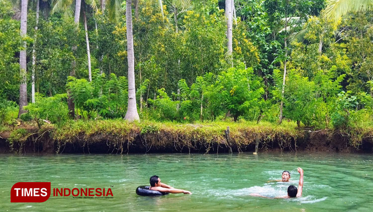 Wisata susur sungai Kali Cokel b