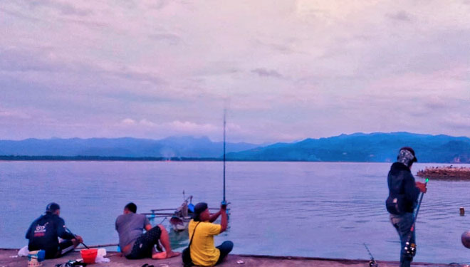 Dermaga Tamperan Pacitan c