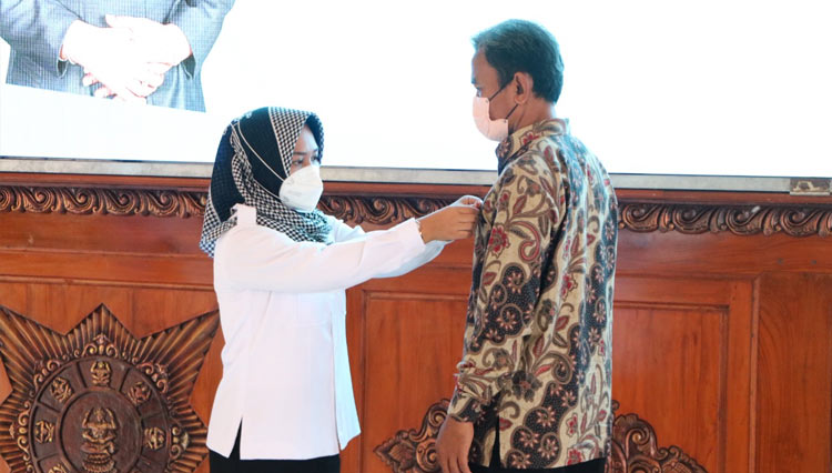 Wali Kota Mojokerto Apresiasi Pendonor Darah 75 Kali