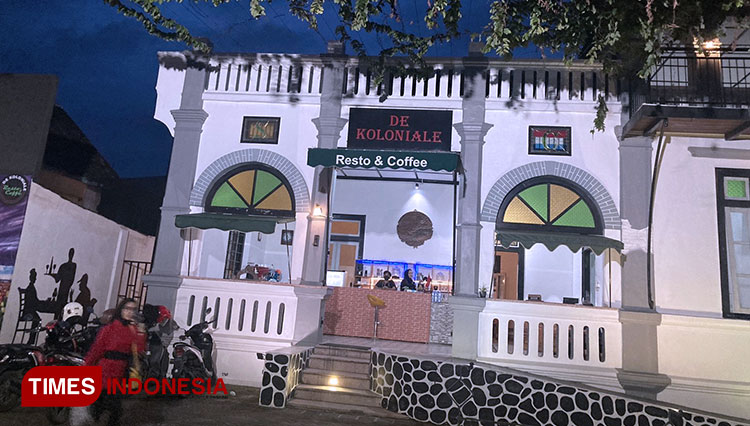 De Koloniale Resto and Coffee Kota Blitar 2
