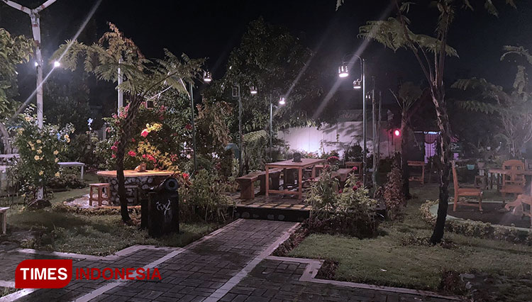 De Koloniale Resto and Coffee Kota Blitar 7
