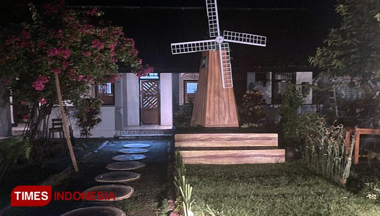 De Koloniale Resto and Coffee Kota Blitar 8