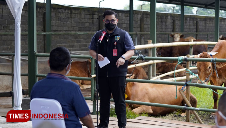 Bupati Kediri Hibah Sapi Dorong Kemandirian Pangan