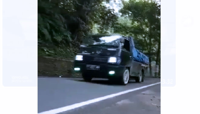 Tangkapan layar rekaman kendaraan pengangkut pupuk subsidi dari Banyuwangi yang diselundupkan keluar daerah melewati jalur nasional pegunungan Gumitir. (Foto : Dokumentasi TIMES Indonesia)