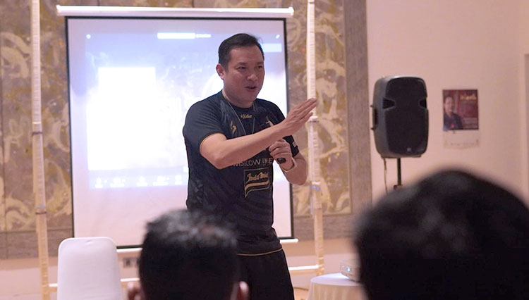 Kuatkan Mental Tanding, Arema FC Datangkan Motivator Chandra Putra Negara 