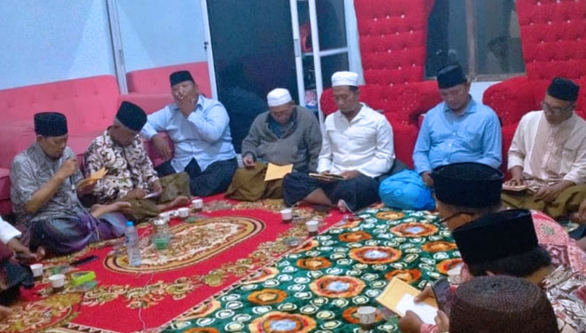 Rutinan Ngaji Kitab An Nasoihud Diniyah b