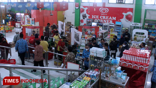 Dinas Perdagangan Koperasi b