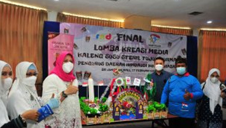 Pemilihan pemenang Lomba Kreasi Media persembahan Brand Susu Steril Tujuh Kurma bersama Himpunan Pendidikan Anak Usia Dini Jawa Timur. (Foto: Dok. HIMPAUDI Jatim)